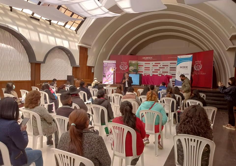 #SEDEM REALIZA CON ÉXITO LA TERCERA JORNADA DE CONCIENTIZACIÓN DE LUCHA CONTRA LA VIOLENCIA HACIA LA MUJER EN #ORURO