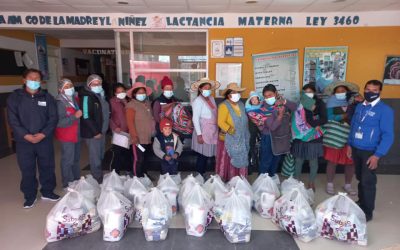 Llegamos a la localidad de la Joya del municipio de Caracollo del departamento de Oruro para entregar a las madres que no cuenta con un seguro a corto plazo el Subsidio Universal Prenatal por la Vida que contiene productos bolivianos nutritivos.