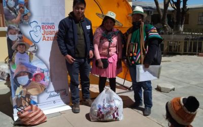 Agradecemos a las mamás beneficiarias del Subsidio Universal Prenatal Por la Vida del municipio de Santiago de Huari de Oruro por recibirnos con tanto cariño, hoy distribuimos los paquetes con productos con alto valor nutricional que ayuda en la alimentación del binomio madre, niña y niño.